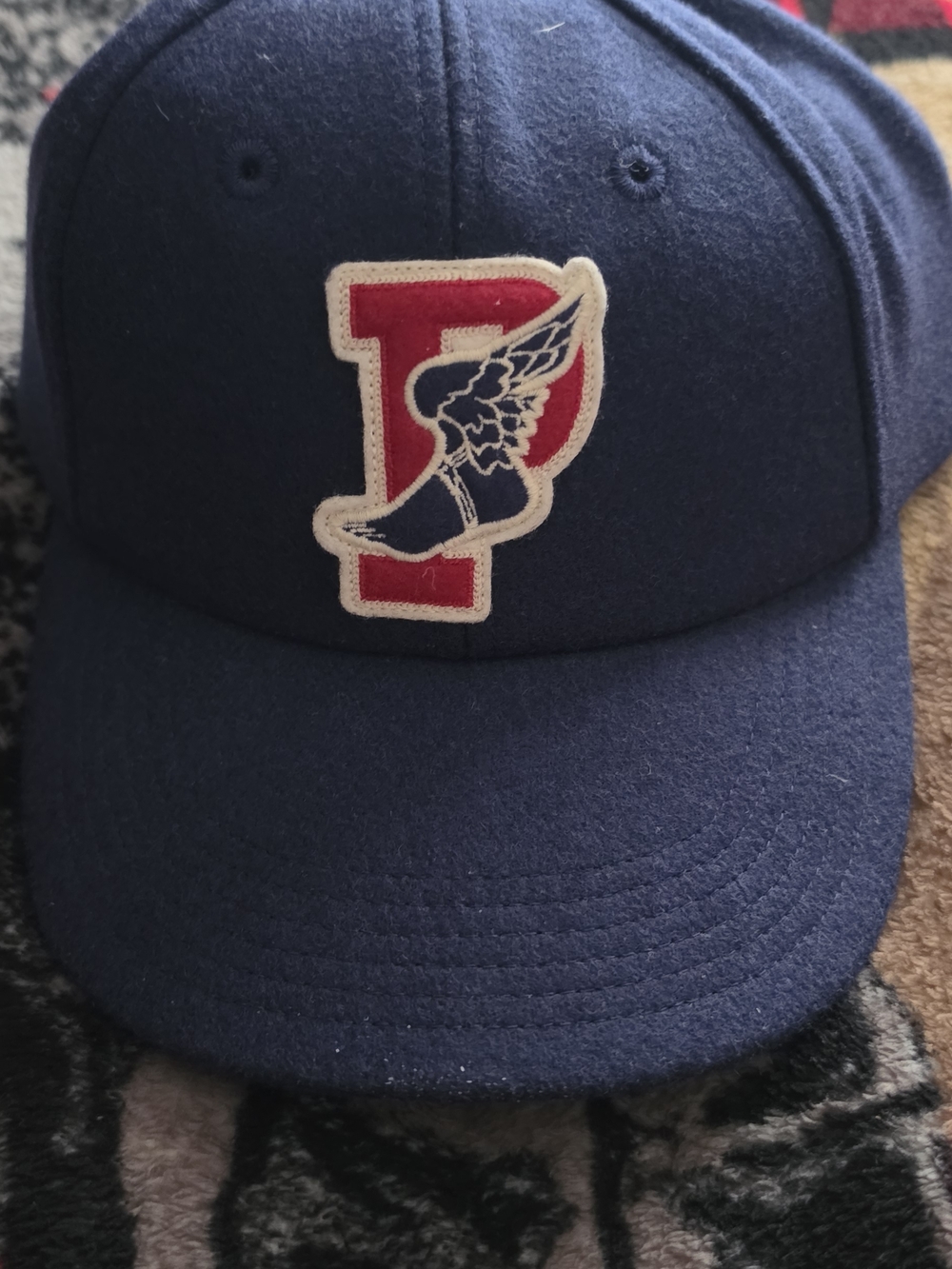 P Wing Fitted Hat